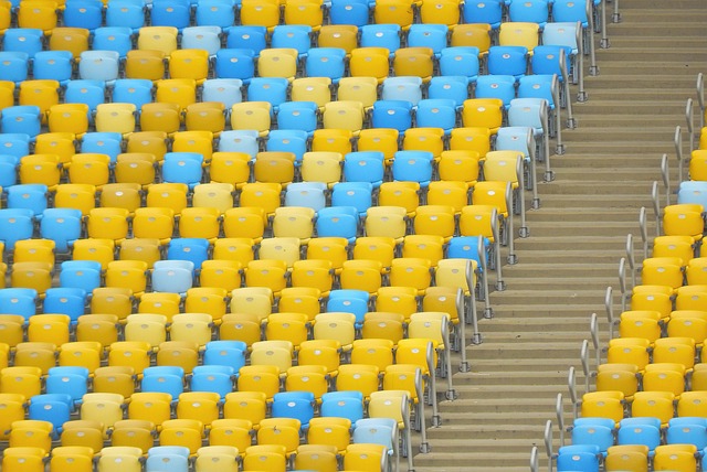 共同追逐竞 共同追逐竞